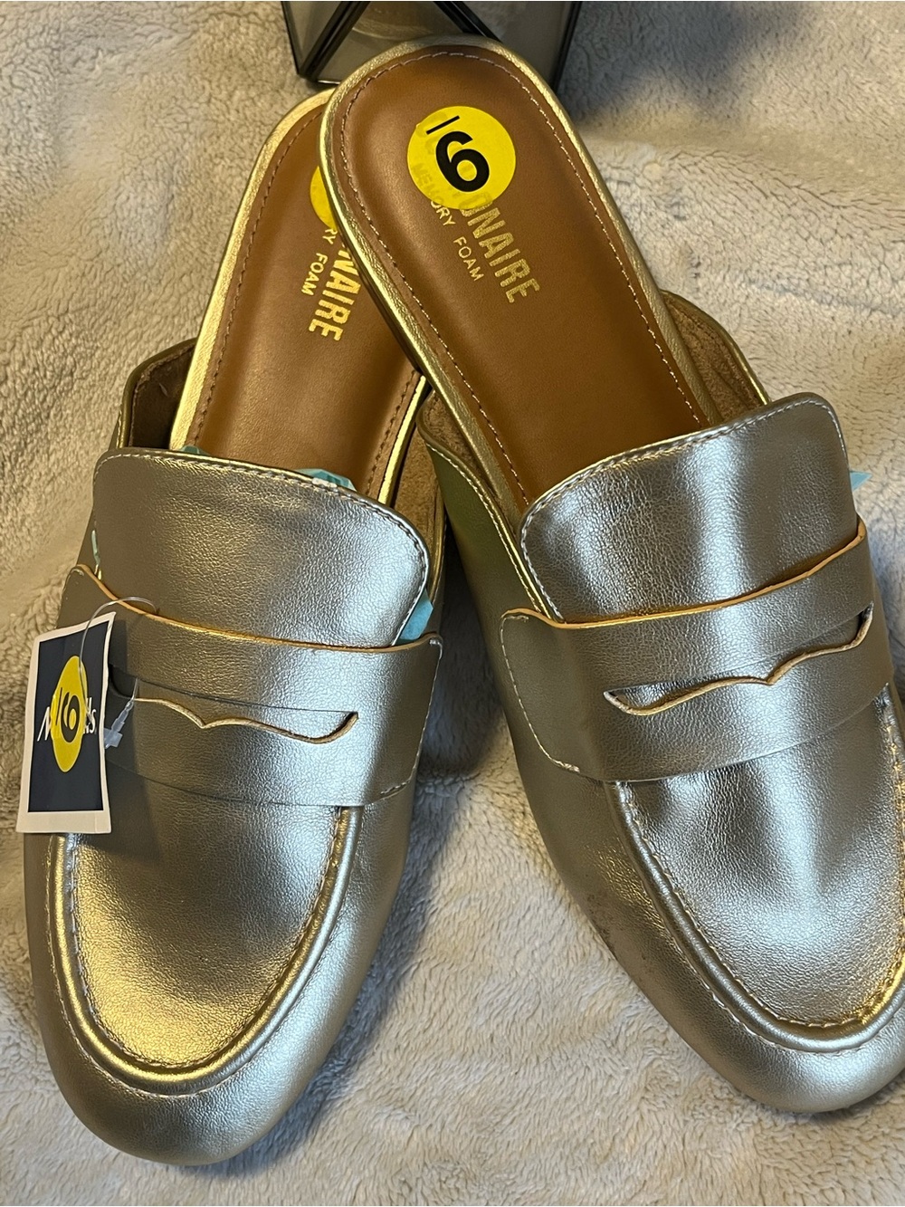 Cushionaire Yale Metallic Gold  Penny-Style Mule Slides Size 9 NWOT